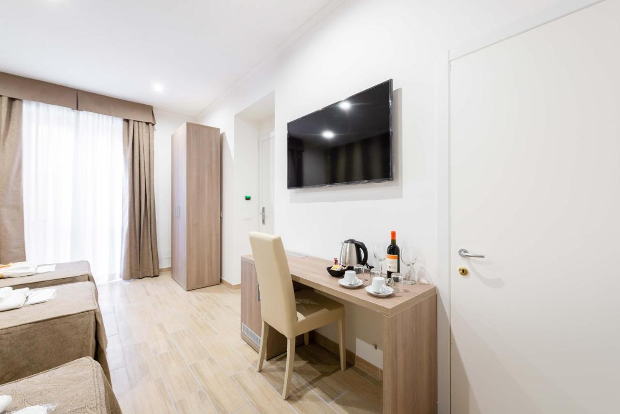 Cheri Luxury Suite Rome Exterior photo